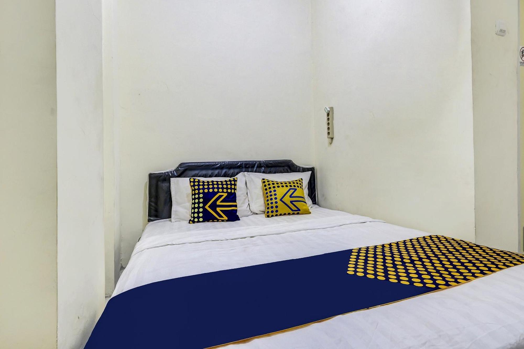 Spot On 90780 Gang Tengah Homestay Syariah 세마랑 외부 사진