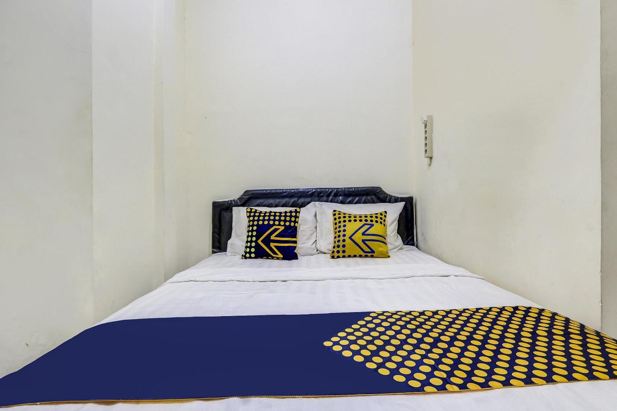 Spot On 90780 Gang Tengah Homestay Syariah 세마랑 외부 사진