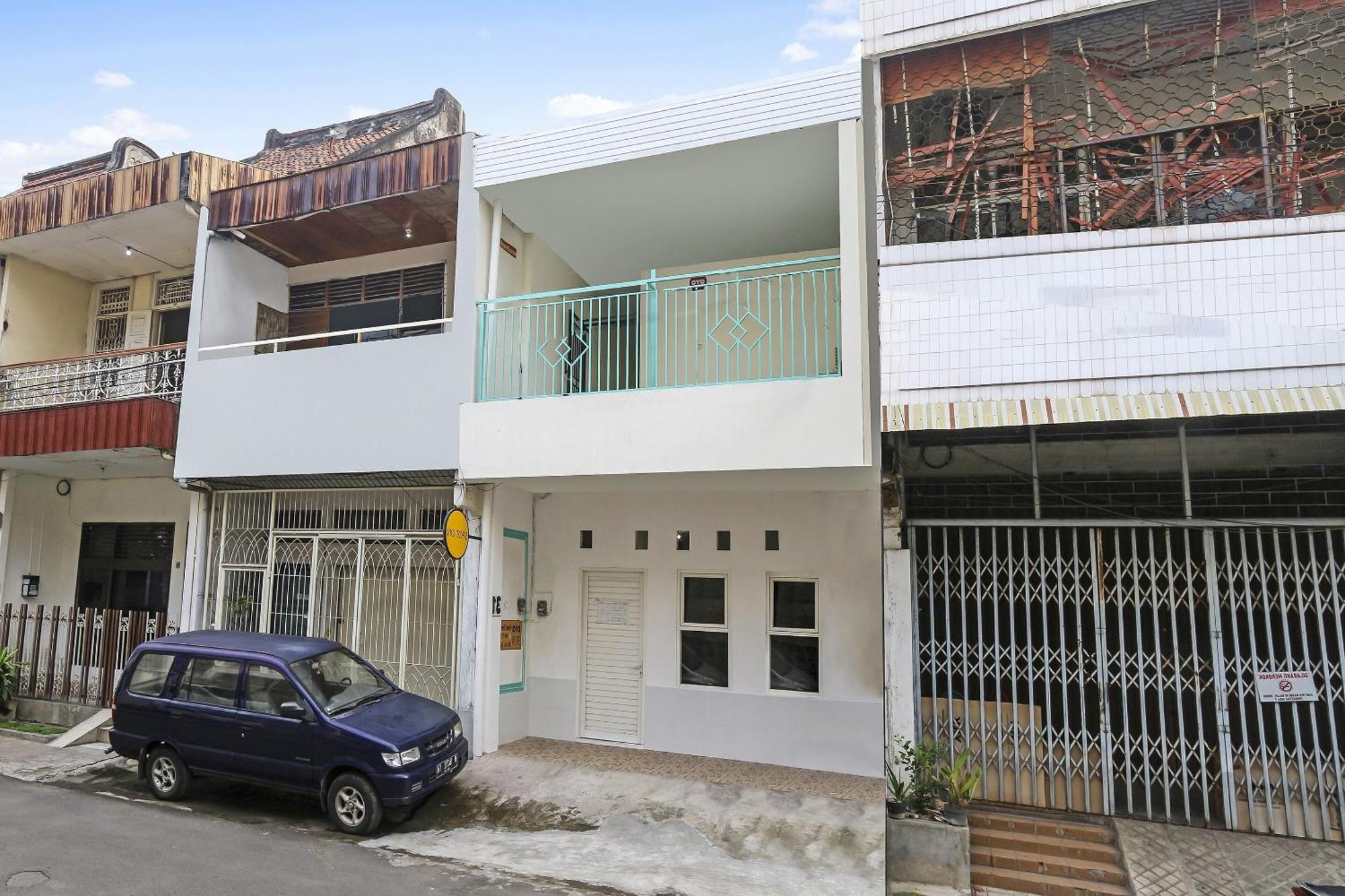 Spot On 90780 Gang Tengah Homestay Syariah 세마랑 외부 사진